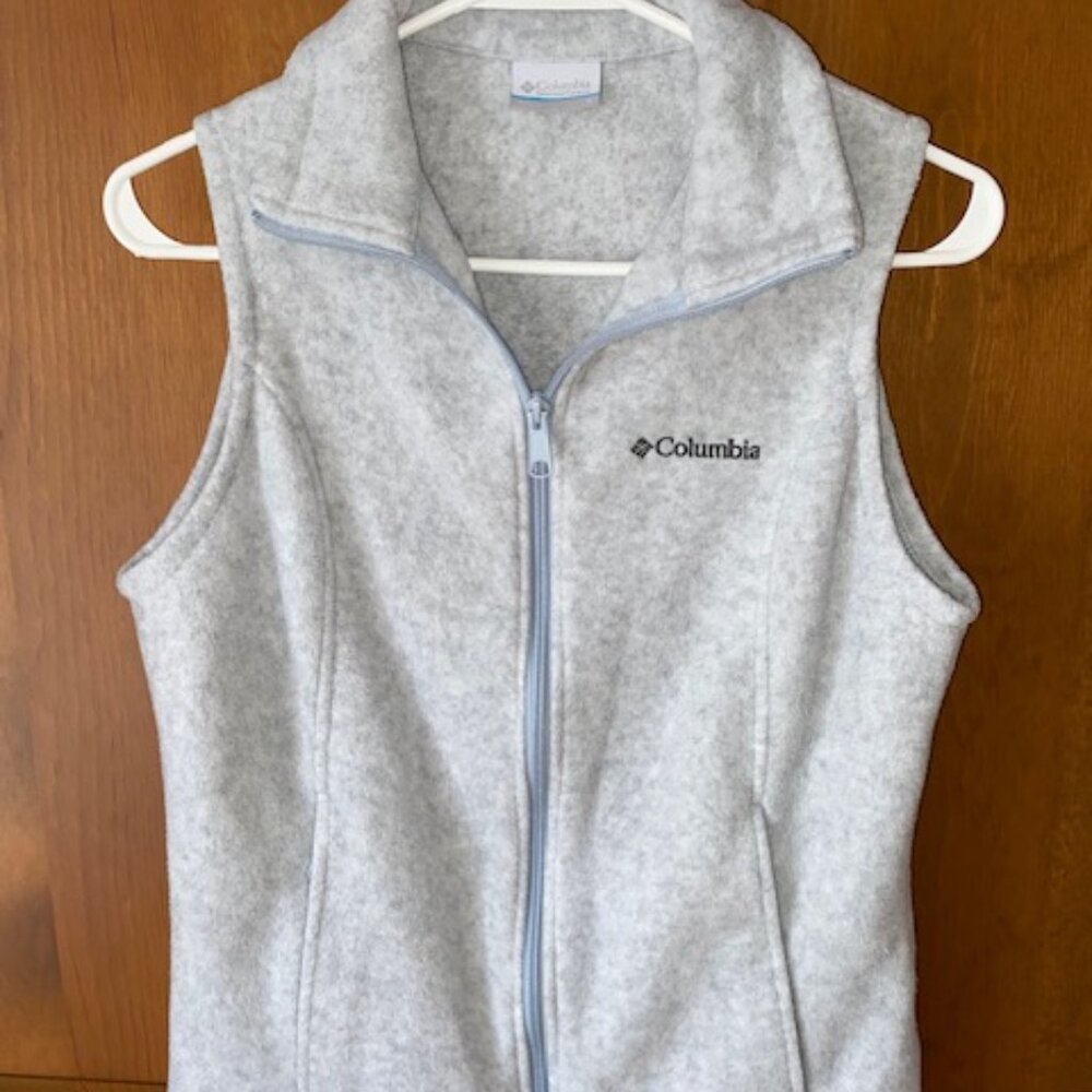Lady's Columbia Gray Fleece Vest Size Small